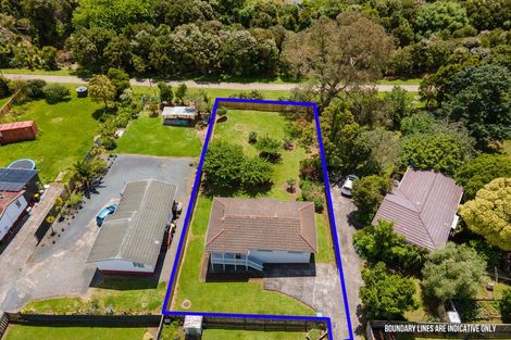 Photo of property in 106 Borich Road, Sunnyvale, Auckland, 0612