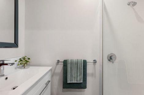 Photo of property in 87b Aikmans Road, Merivale, Christchurch, 8014