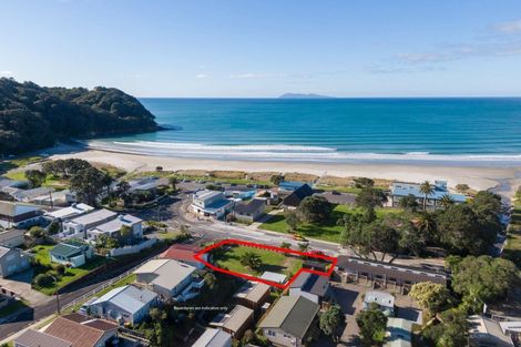Photo of property in 9 Beach Road, Waihi Beach, 3611