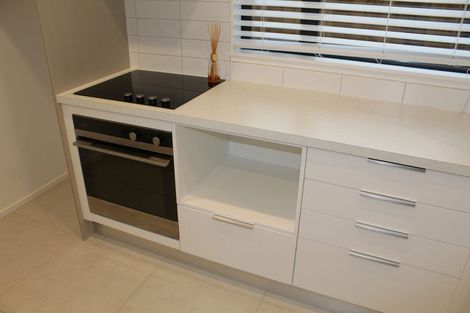 Photo of property in 24a Titoki Street, Te Atatu Peninsula, Auckland, 0610