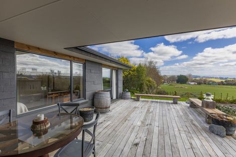 Photo of property in 14 Brooker Place, Waipukurau, 4200