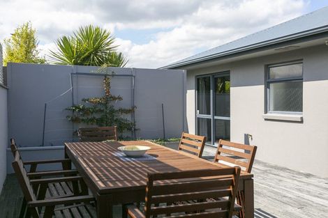 Photo of property in 2/94 Harvey Street, Waipahihi, Taupo, 3330