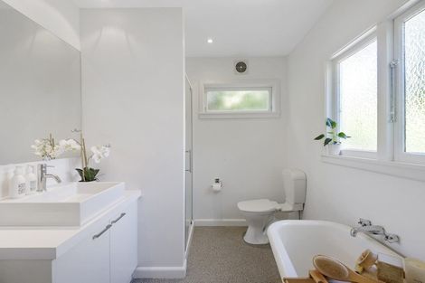 Photo of property in 105 Abberley Crescent, St Albans, Christchurch, 8014