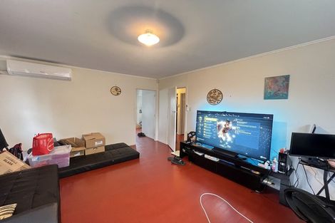 Photo of property in 31 Riverpark Crescent, Henderson, Auckland, 0610