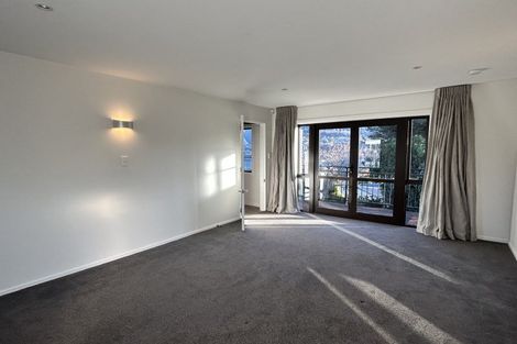 Photo of property in 64 Oregon Drive, Kelvin Heights, Queenstown, 9300