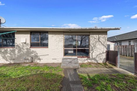 Photo of property in 1b Tamarisk Place, Parklands, Christchurch, 8083
