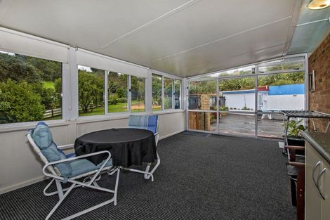 Photo of property in 16 Toetoe Road, Otaika, Whangarei, 0170