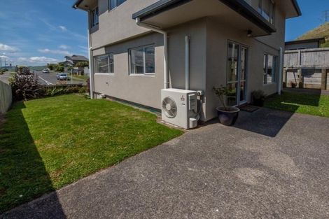 Photo of property in 50a Erlestoke Crescent, Churton Park, Wellington, 6037