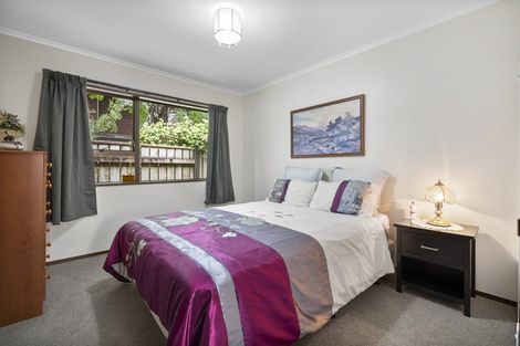 Photo of property in 27 Humphries Place, Awapuni, Palmerston North, 4412