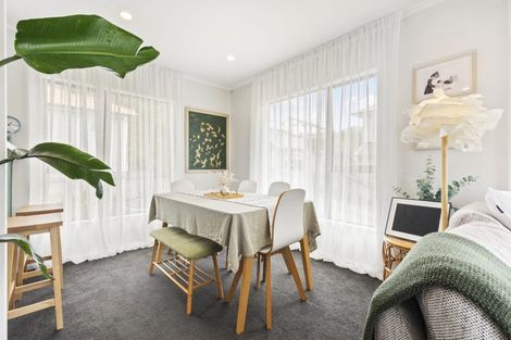 Photo of property in 22 Bowes Crescent, Strathmore Park, Wellington, 6022