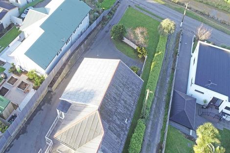 Photo of property in 67 Eastern Terrace, Beckenham, Christchurch, 8023