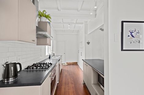 Photo of property in 1/127 Birkdale Road, Birkdale, Auckland, 0626