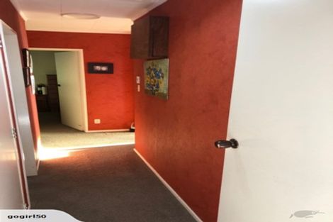 Photo of property in 17 Old Coach Road, Johnsonville, Wellington, 6037