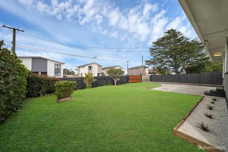 Photo of property in 11 Awatere Street, Clover Park, Auckland, 2023