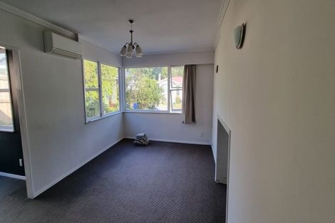 Photo of property in 15 Barberry Grove, Maungaraki, Lower Hutt, 5010