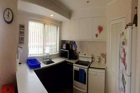 Photo of property in 1/35 Palliser Lane, Browns Bay, Auckland, 0630