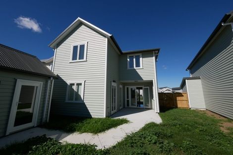 Photo of property in 12 Warbler Crescent, Papakura, 2110