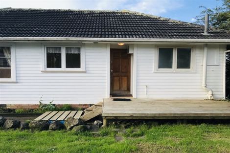 Photo of property in 15 Ayrton Street, Te Atatu South, Auckland, 0610