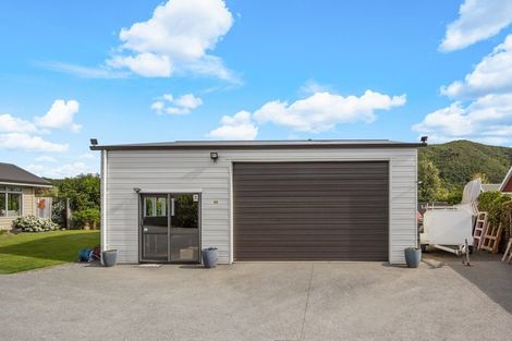 Photo of property in 6a Huia Street, Waikawa, Picton, 7220