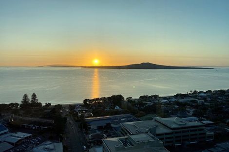 Photo of property in Sentinel Apartments, 2302/3 Northcroft Street, Takapuna, Auckland, 0622