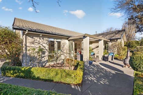 Photo of property in 6 Acorn Close, Waltham, Christchurch, 8023