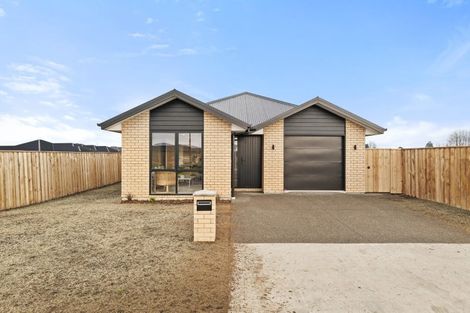 Photo of property in 27 Stackwood Avenue, Woodend, 7691