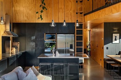 Photo of property in 14 Caithness Court, Jacks Point, Queenstown, 9371