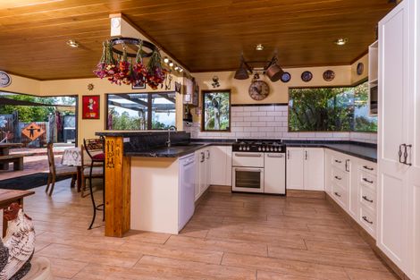 Photo of property in 12 Moreland Place, Mapua, 7005