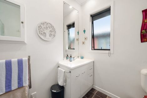 Photo of property in 100 Rangatira Drive, Mangakino, 3421