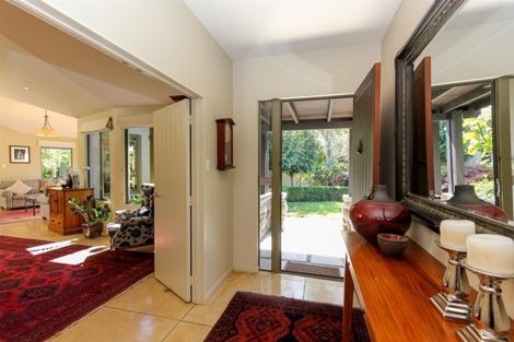 Photo of property in 30 Shelter Grove, Frankleigh Park, New Plymouth, 4310