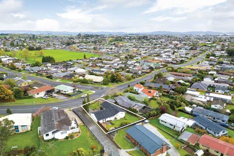 Photo of property in 65 Poaka Avenue, Dinsdale, Hamilton, 3204