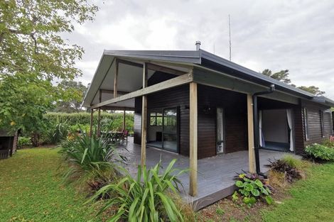 Photo of property in 68 Rame Road, Greenhithe, Auckland, 0632