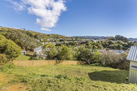 Photo of property in 32 Northumberland Street, Cannons Creek, Porirua, 5024