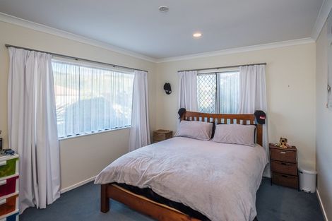 Photo of property in 4 Lorna Irene Drive, Raumati South, Paraparaumu, 5032