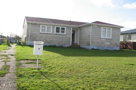 Photo of property in 18 Taylor Avenue, Feilding, 4702