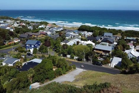 Photo of property in 23 Queen Street, Brighton, Dunedin, 9035