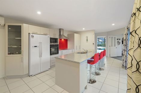 Photo of property in 8 Belgrove Place, Parklands, Christchurch, 8083