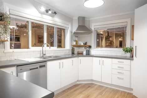 Photo of property in 6 Bay Drive, Titahi Bay, Porirua, 5022