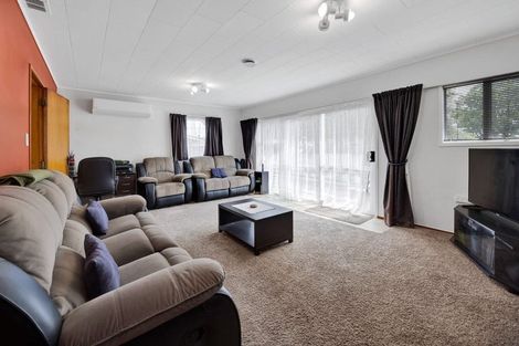 Photo of property in 48a Collins Street, Hawera, 4610