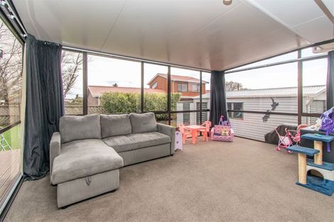 Photo of property in 26 Nikau Street, Inglewood, 4330