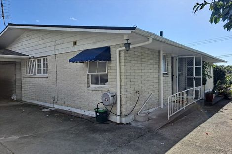Photo of property in 78 Mangorei Road, Strandon, New Plymouth, 4312