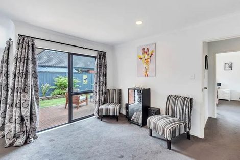 Photo of property in 23 Croftview Road, Wattle Downs, Auckland, 2103