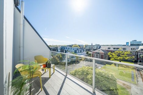 Photo of property in 16/15 Peterborough Street, Christchurch Central, Christchurch, 8013
