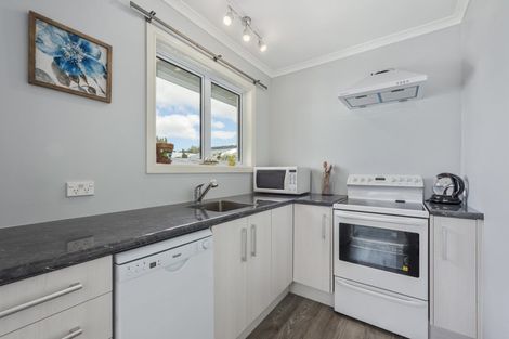 Photo of property in 51 Totara Park Road, Clouston Park, Upper Hutt, 5018