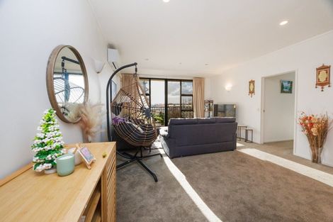 Photo of property in Maddison Apartments, 3/6c Queen Street, Palmerston North, 4410