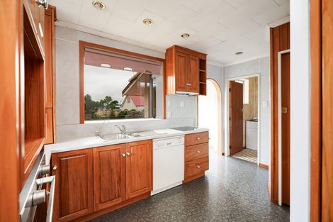 Photo of property in 102 Wicklow Street, Clifton, Invercargill, 9812