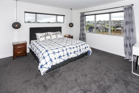 Photo of property in 28 Hillpark Drive, Pokeno, 2402