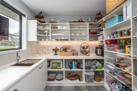 Photo of property in 59 Kahutara Road, Kahutara, 5771