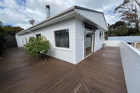 Photo of property in 1/27 Gazelle Avenue, Beach Haven, Auckland, 0626