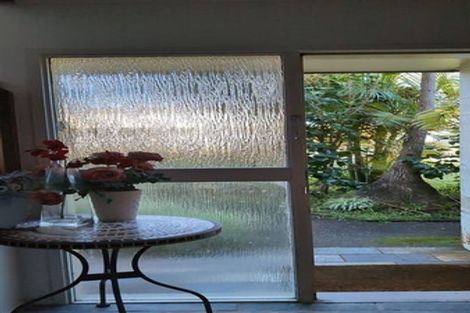 Photo of property in 15 Loloma Drive, Half Moon Bay, Auckland, 2012